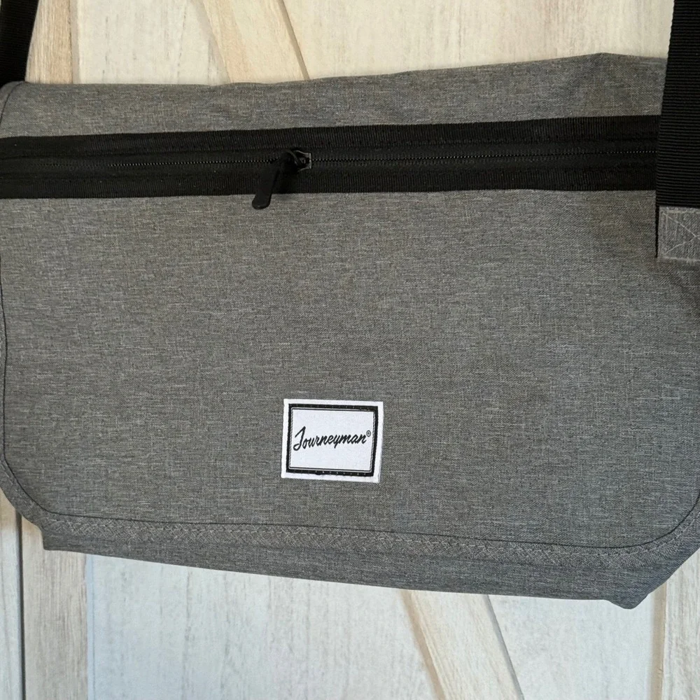 Journeyman Gray Messenger Bag Laptop Tablet Crossbody Work School Travel